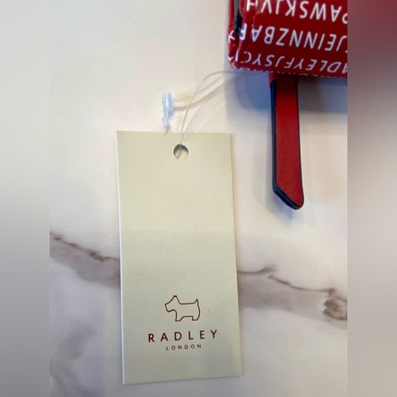 NWT Radley London Large Bright Red Leather Wallet Scotty Dog White Text Dust Bag - Picture 11 of 13